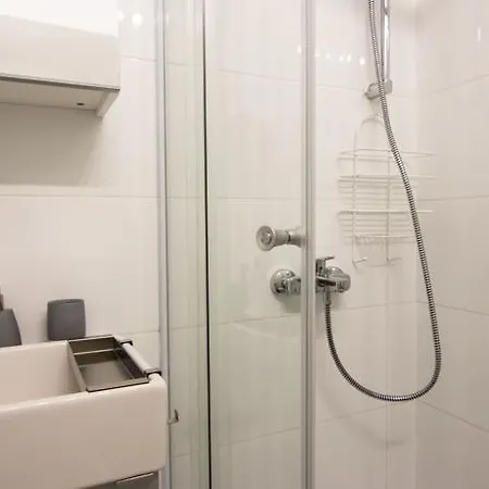 Madera ベオグラード